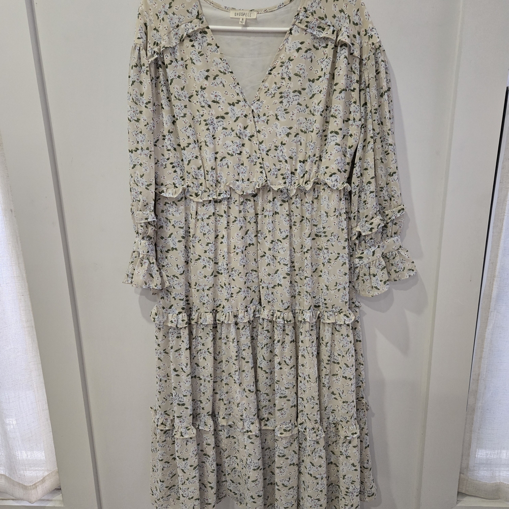 Floral Tiered Midi Dress in Light Beige by Unknown